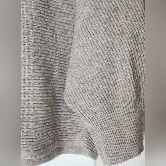 Gap L Beige Ribbed Knit Longsleeves MERINO WOOL Blend Cropped Women's Sweater - Picture 4 of 8